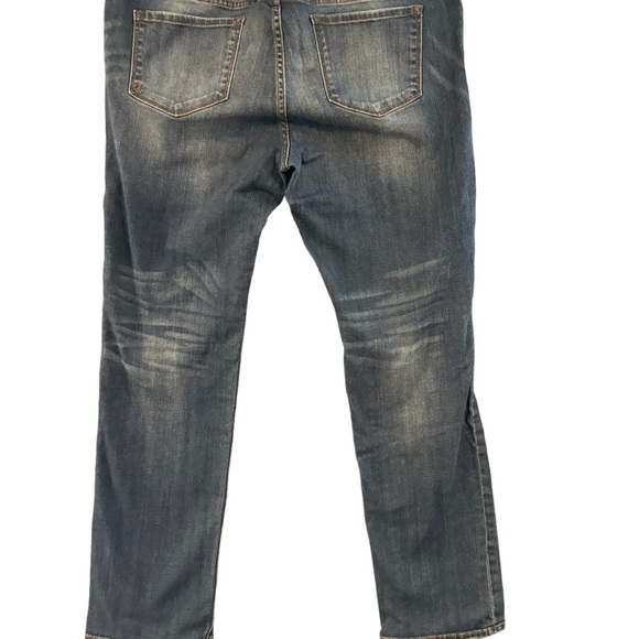 Kut From The Kloth Mid Rise Boyfriend. Size 16. - Picture 3 of 6